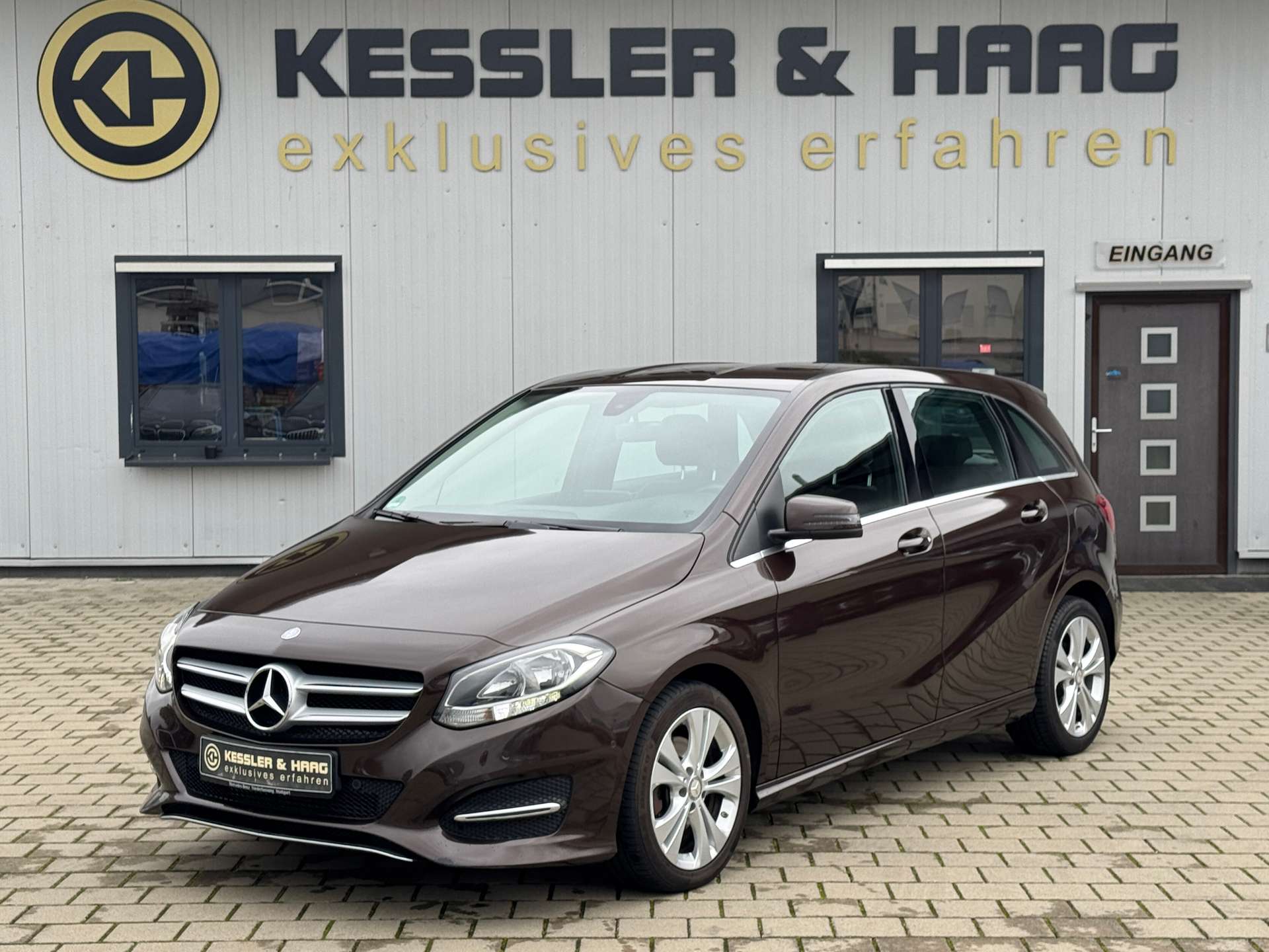Mercedes-Benz B 180 AMG PDC NAVI KLIMA TOP