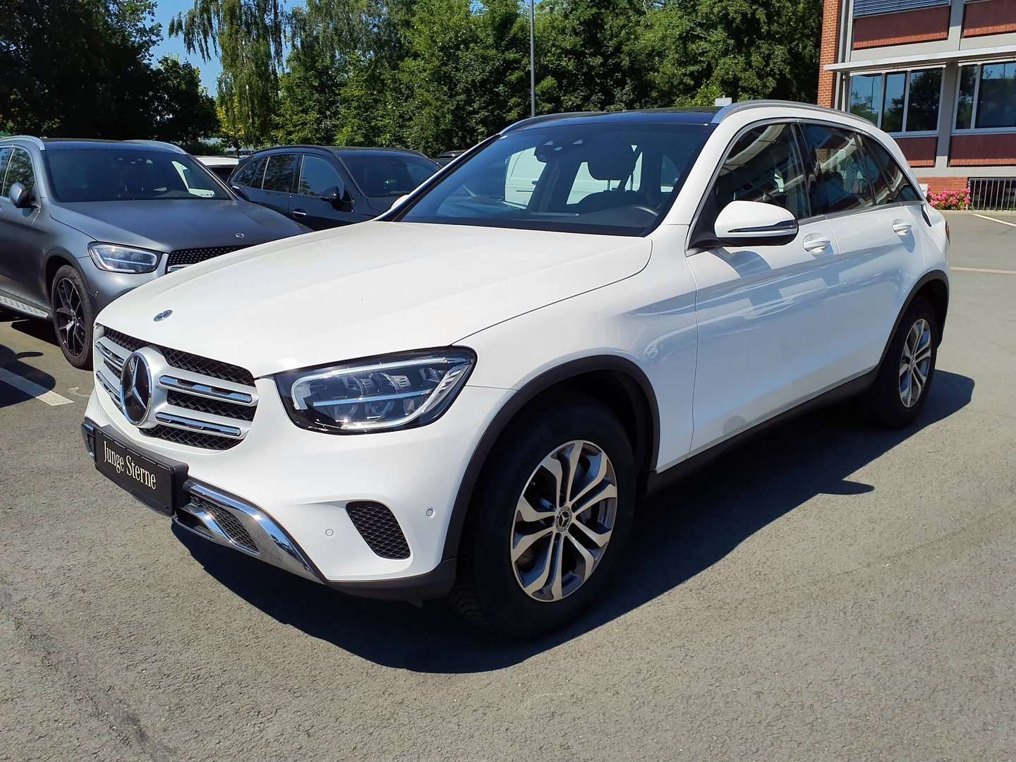 Mercedes-Benz GLC 300 d 4M AMG-Line/AHK/Off-Road/Pano/StandH