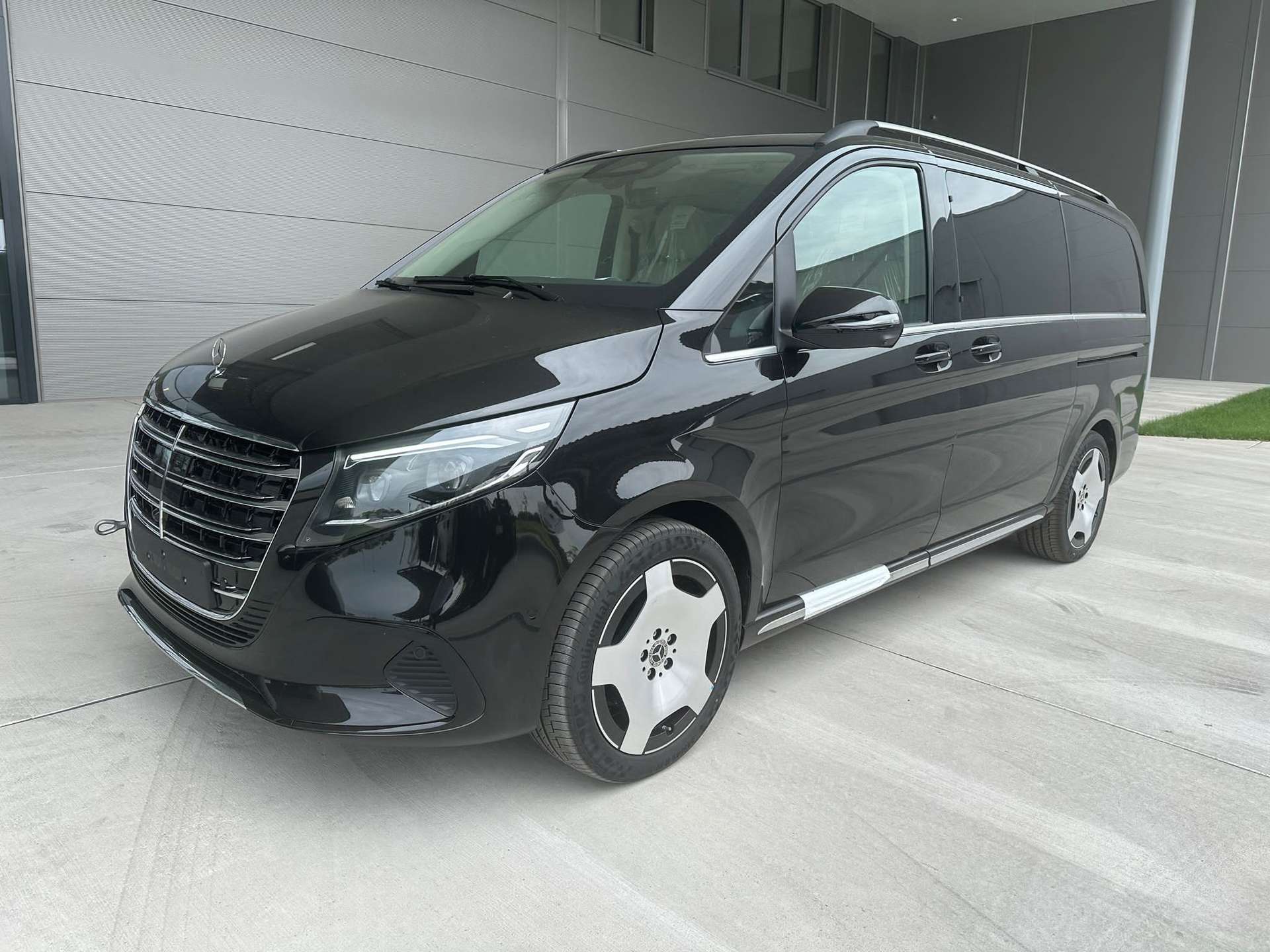 Mercedes-Benz V 220/250/300 d EXCLUSIVE 4MATIC lang