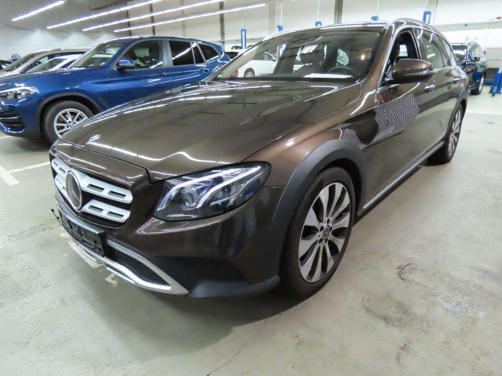 Mercedes-Benz E 220d 4Matic All-Terrain#LUFT#DISTRON#LED#KEY-GO#AHK