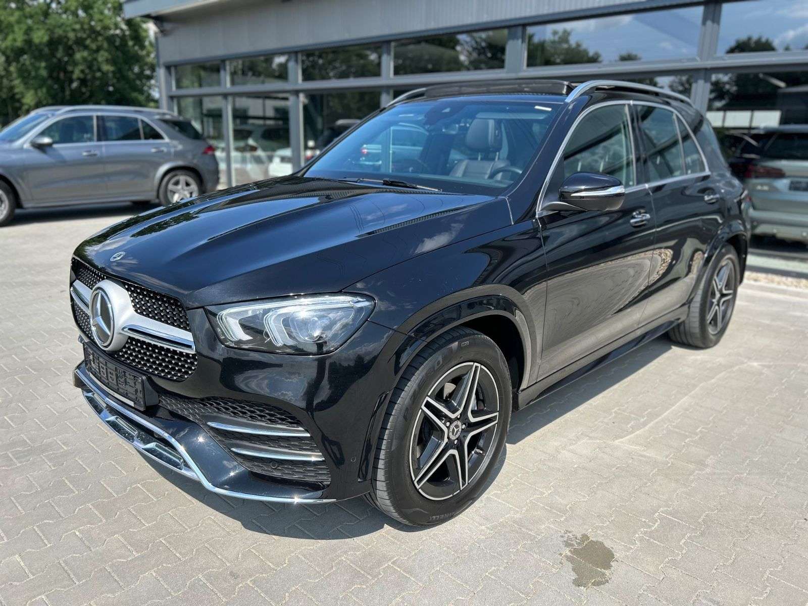 Mercedes-Benz GLE 300d 4M AMG -Pano-Memory-Burmester-360K