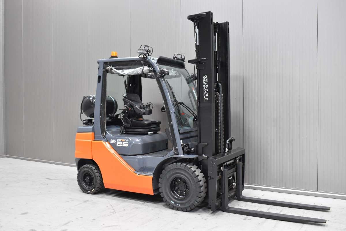 Toyota 02-8FGF25