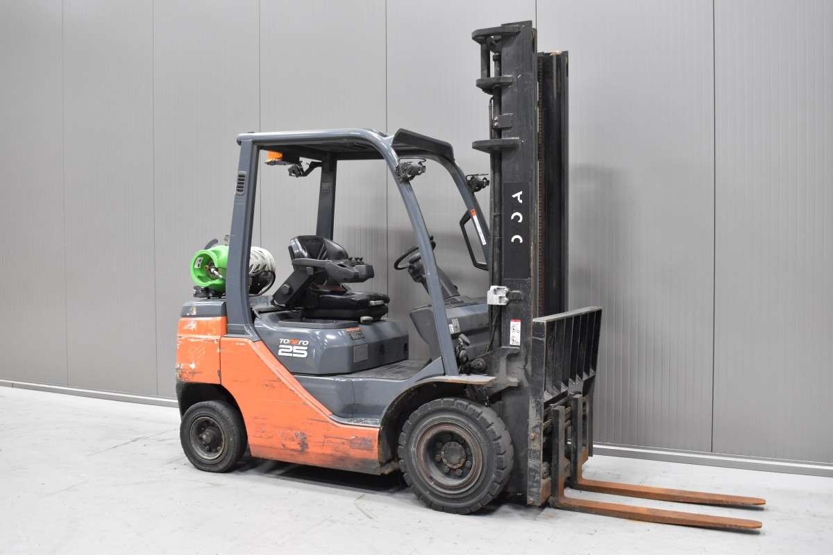Toyota 02-8FGF25