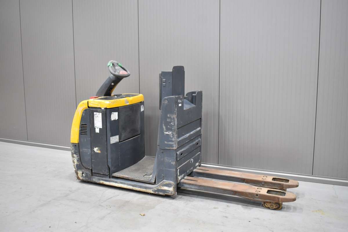 Jungheinrich ECE 220 HP