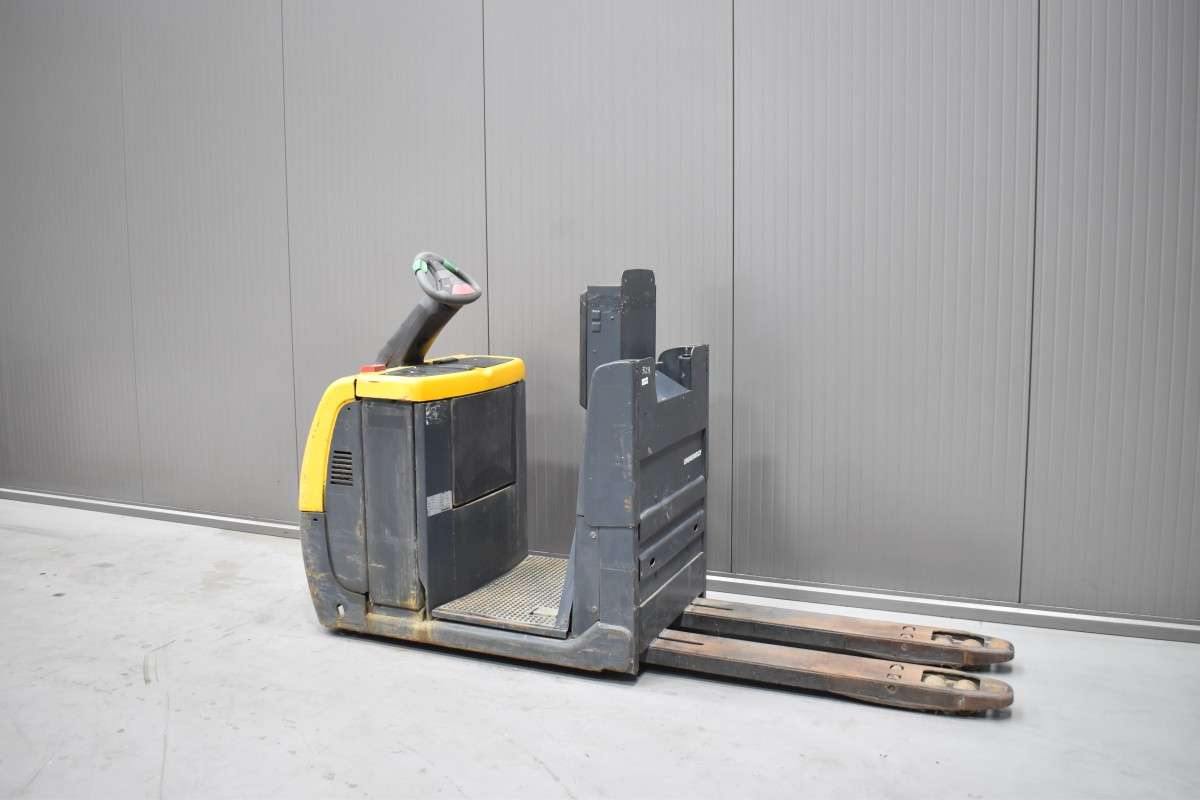 Jungheinrich ECE 220 HP