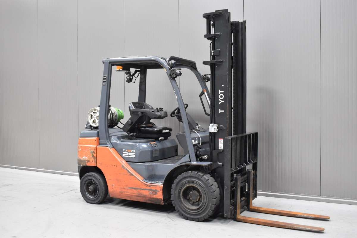 Toyota 02-8FGF25