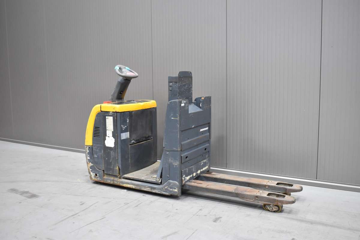 Jungheinrich ECE 220 HP