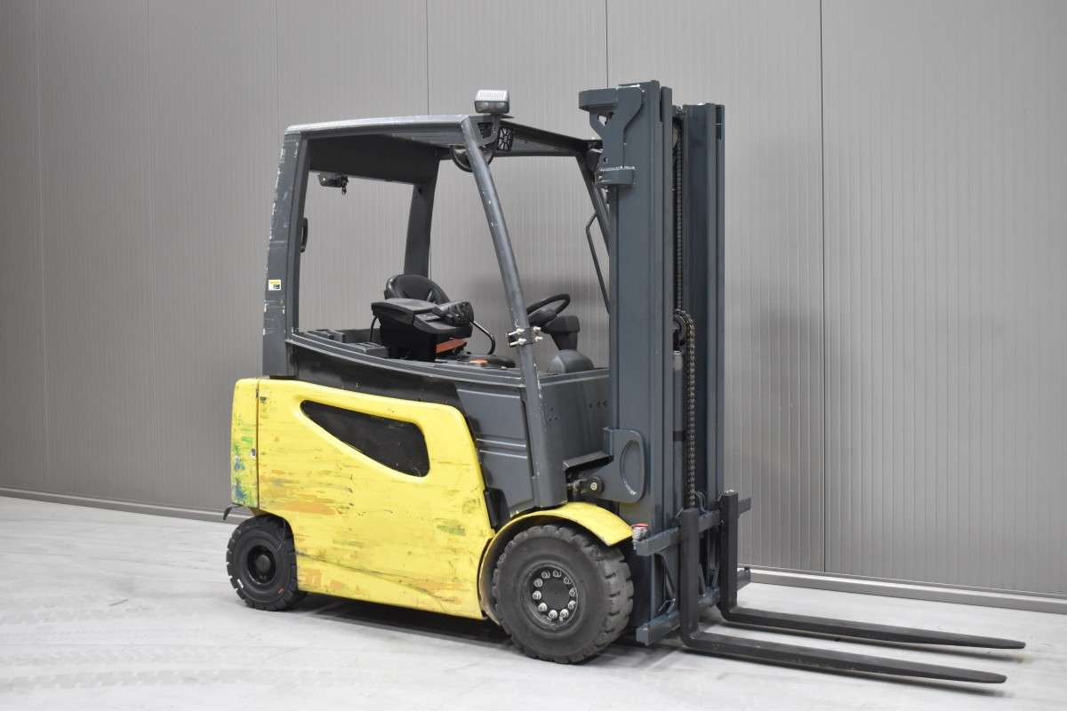 Caterpillar 2EPC5000