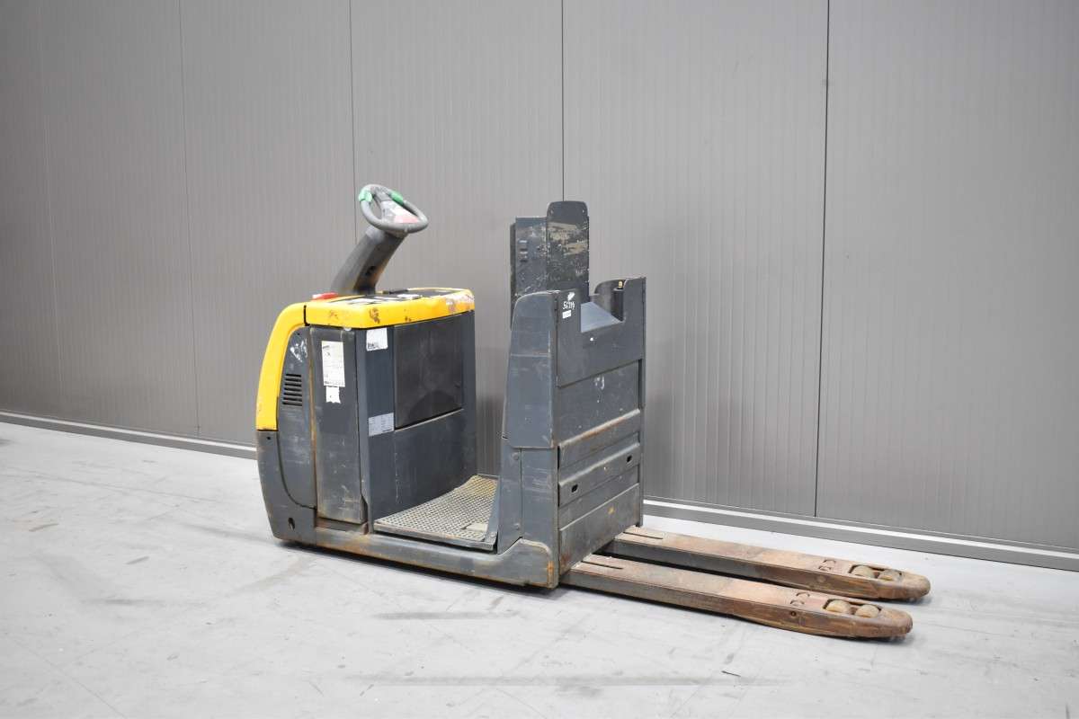Jungheinrich ECE 220 HP