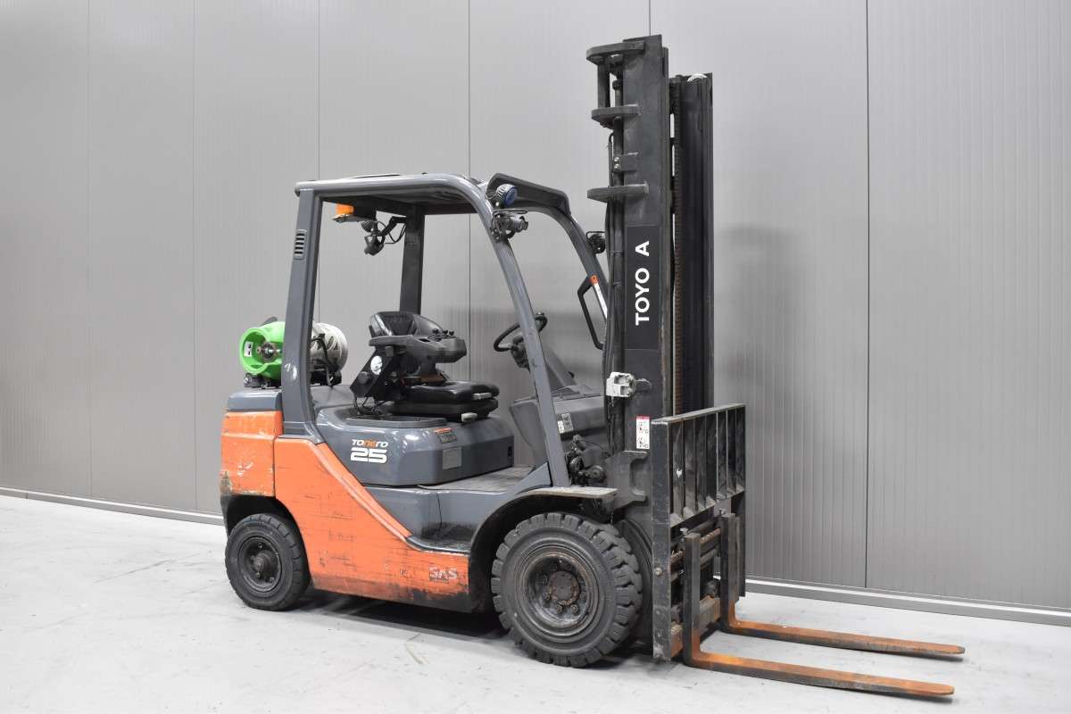 Toyota 02-8FGF25