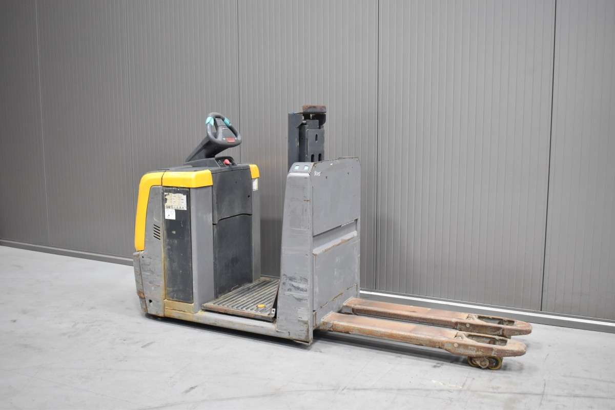 Jungheinrich ECE 220 HP