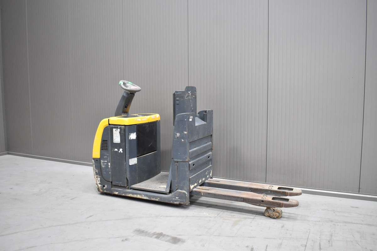 Jungheinrich ECE 220 HP