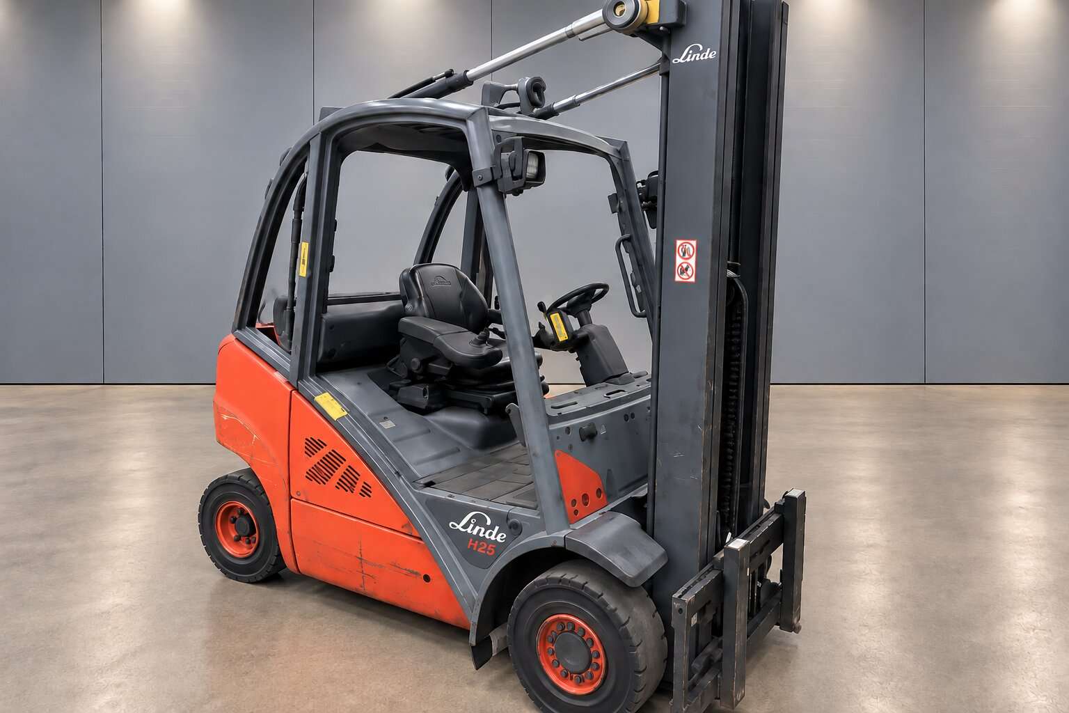 Linde H 25 T - 02