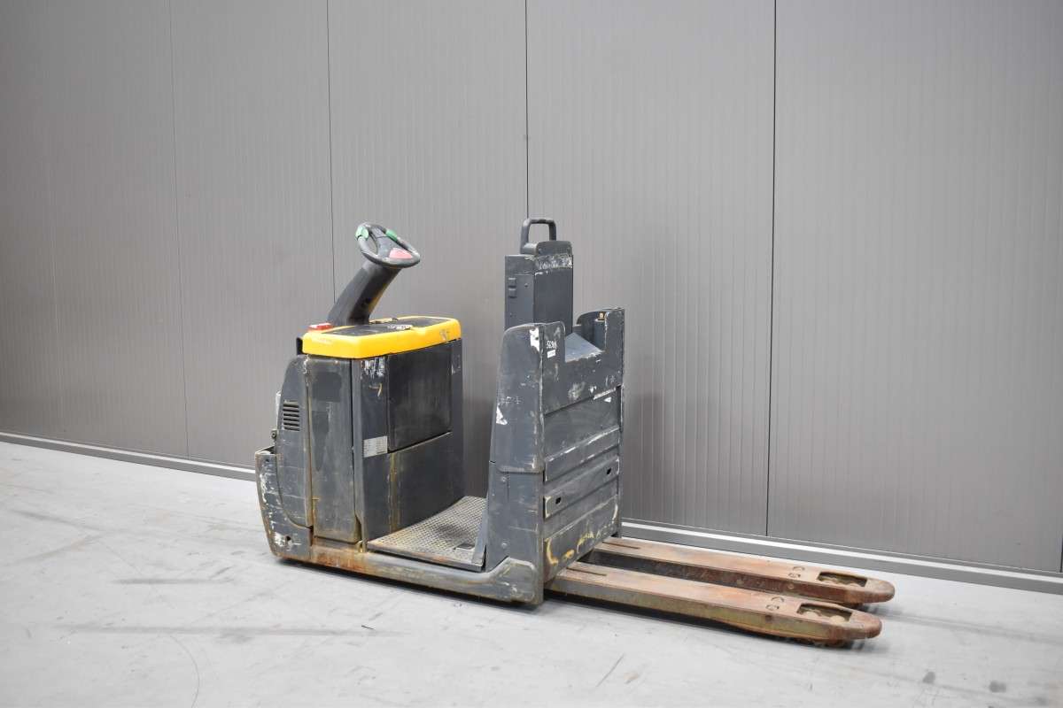 Jungheinrich ECE 220 HP