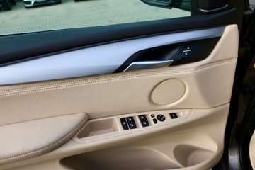 BMW X5 xDrive40e Performance PANO#1HD##KOMFORT# – Bild 13