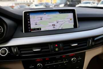 BMW X5 xDrive40e Performance PANO#1HD##KOMFORT# – Bild 17