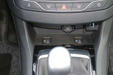 Peugeot 308 SW Active/Navi/SitzH/TOP – image 17