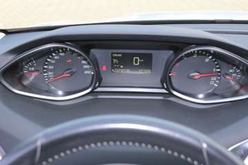 Peugeot 308 SW Active/Navi/SitzH/TOP – image 15