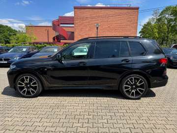 BMW X7 xDrive 40 d MSport*Panorama*Laser*Head Up*AHK – Bild 2