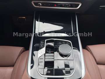 BMW X7xDrive40d/M Sportpaket Pro/23"/Pano/Kristall – Bild 16