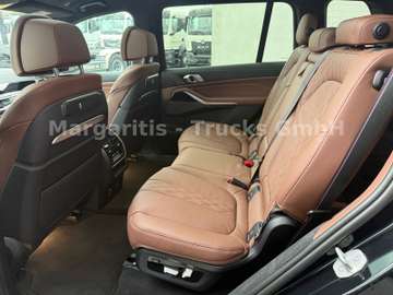 BMW X7xDrive40d/M Sportpaket Pro/23"/Pano/Kristall – Bild 19