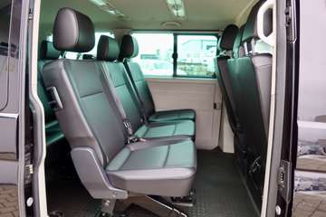 Volkswagen T6 Caravelle 2.0TDI DSG#Comft#2xSchiebetür#9Sitze#AHK# – image 18