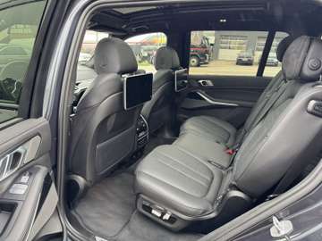 BMW X7 xDrive 40d *MSport*PANO*KAMERA*SKYLOUNGE*PDC* – Bild 11