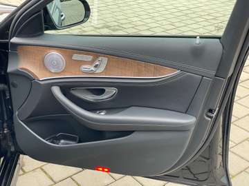 Mercedes-Benz E 350d AMG-Line Luftf./Pano/Distronic+/StandH./ – Bild 24