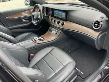 Mercedes-Benz E 350d AMG-Line Luftf./Pano/Distronic+/StandH./ – Bild 22