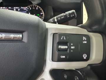 Land Rover Defender 3.0 D250 MHEV X-Dynamic SE 110 Pano AHK – Bild 18