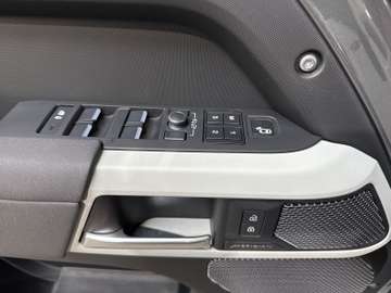 Land Rover Defender 3.0 D250 MHEV X-Dynamic SE 110 Pano AHK – Bild 19