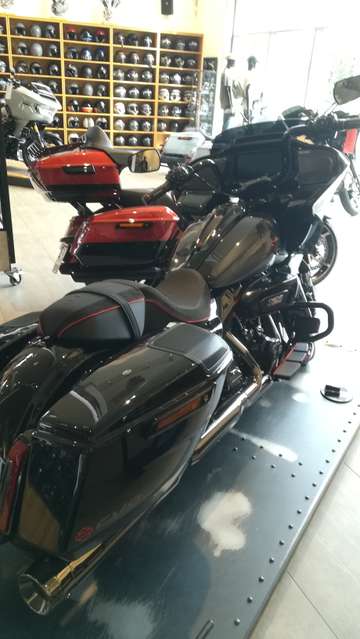 Harley-Davidson CVO Road Glide – Bild 4