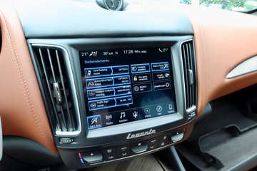 Maserati Levante GTS Q4#1HD#LUFT#ACC#AHK#Key-Go# – Bild 20