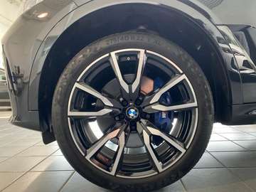 BMW X7 40d xDr M Sport AHK,SkyL,Laser,H/K,StHzg,22" – Bild 16