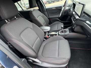 Ford Focus Turnier 1,0 EcoB Hyb ACC ST-Line Navi Groß – Bild 21