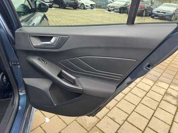 Ford Focus Turnier 1,0 EcoB Hyb ACC ST-Line Navi Groß – Bild 26