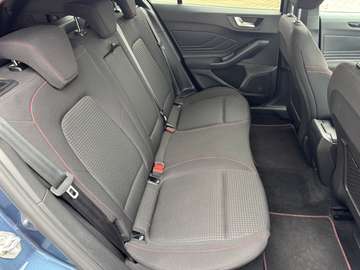 Ford Focus Turnier 1,0 EcoB Hyb ACC ST-Line Navi Groß – Bild 27