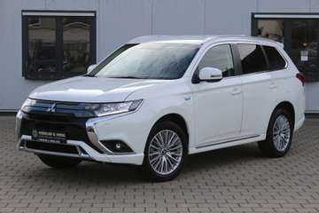 Mitsubishi Outlander 2.4 PHEV 4WD Plug-In Hybrid LED/Kamera – image 2
