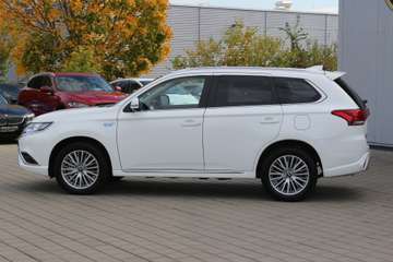 Mitsubishi Outlander 2.4 PHEV 4WD Plug-In Hybrid LED/Kamera – image 12
