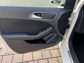 Mercedes-Benz B 200 CDI AHK/Navi/Pano/ – Bild 9