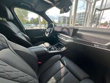 BMW X7 xDrive 40d M Sport Pro 22" Sky Autobahn – Bild 9