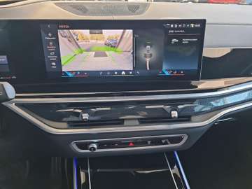 BMW X7 40d M Sport Pro AHK Exclusive DrivAssistPro – Bild 21