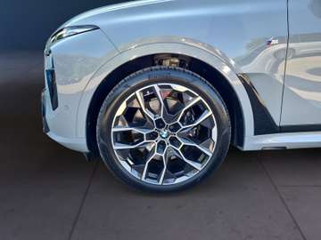 BMW X7 40d M Sport Pro AHK Exclusive DrivAssistPro – Bild 7