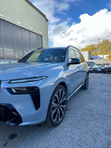 BMW X7 M60 i – Bild 1