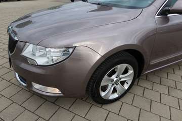 Skoda Superb Combi Ambition – Bild 19