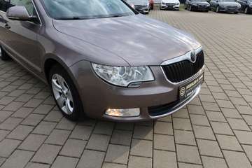 Skoda Superb Combi Ambition – Bild 21