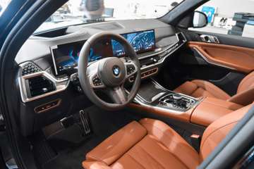 BMW X7 xDrive40d M Sport Pro - CARBON FIBER INT -H/K – Bild 3