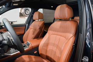 BMW X7 xDrive40d M Sport Pro - CARBON FIBER INT -H/K – Bild 7