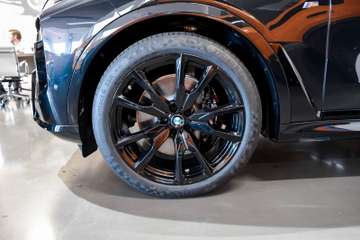 BMW X7 xDrive40d M Sport Pro - CARBON FIBER INT -H/K – Bild 28