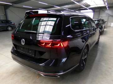 Volkswagen Passat Variant Elegance – Bild 4